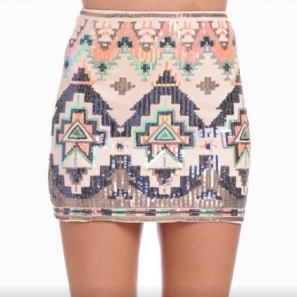 Express Boho Sequins Mini Skirt Embellished Tribal Geometric Party SZ S EUC